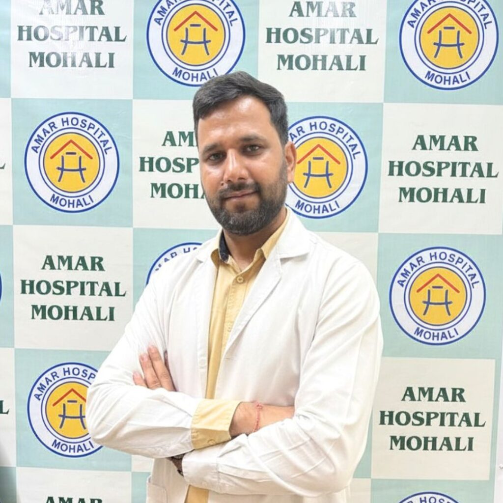 Dr. Ashish Thakur Dentist Amar Hospital Mohali